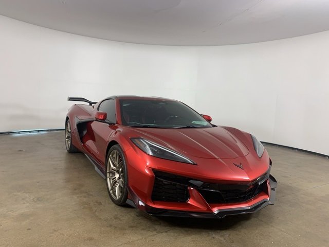 Used 2025 Chevrolet Corvette Z06 w/ Stealth Interior Trim Package image 4