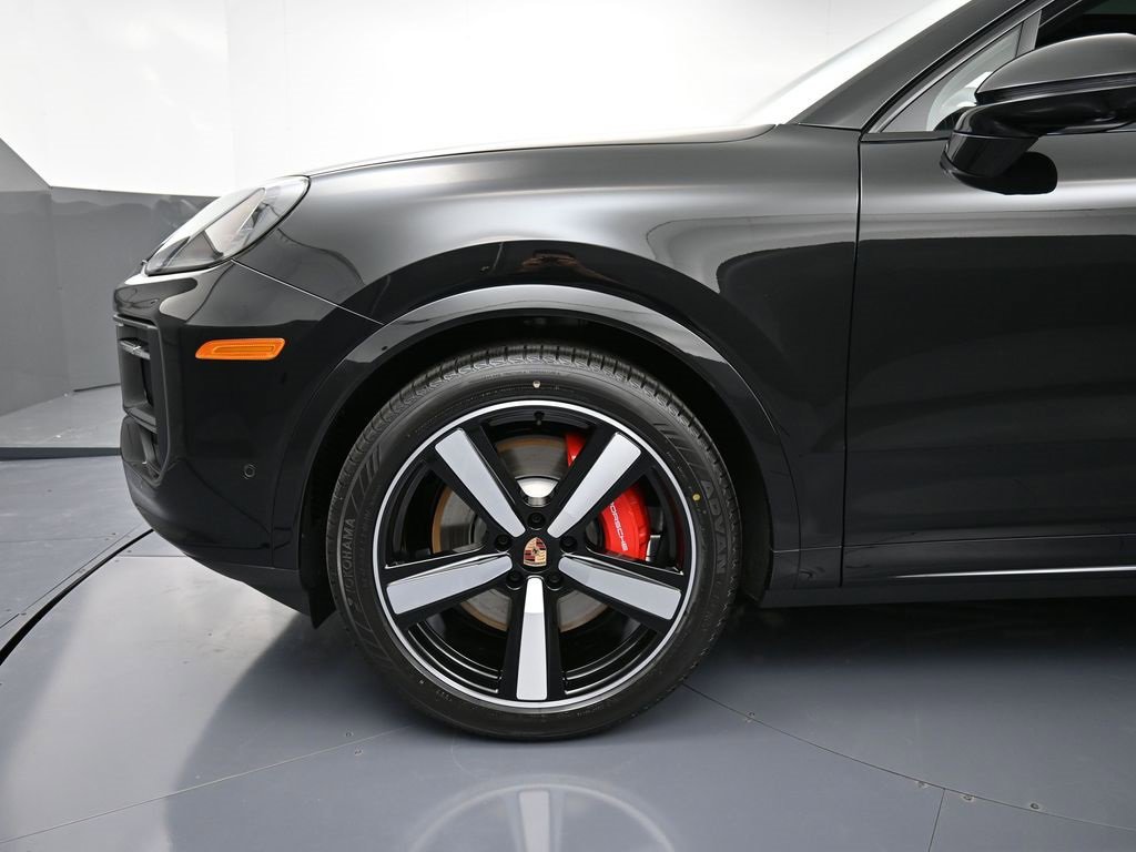New 2026 Porsche Cayenne S image 12