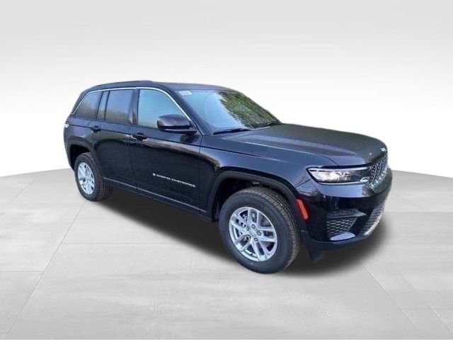 New 2025 Jeep Grand Cherokee Laredo X image 3