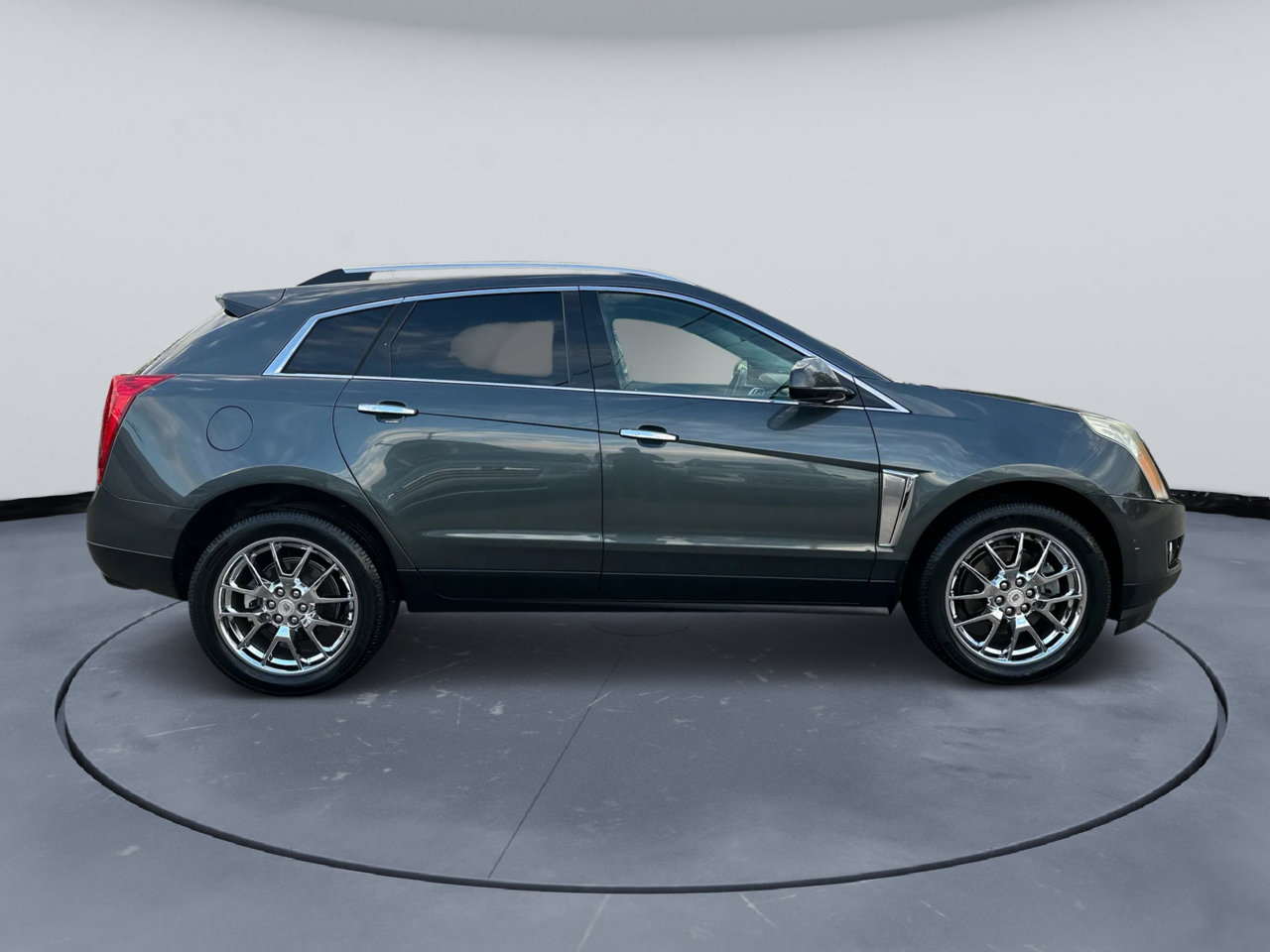 Used 2013 Cadillac SRX Performance w/ Driver Awareness Package image 8