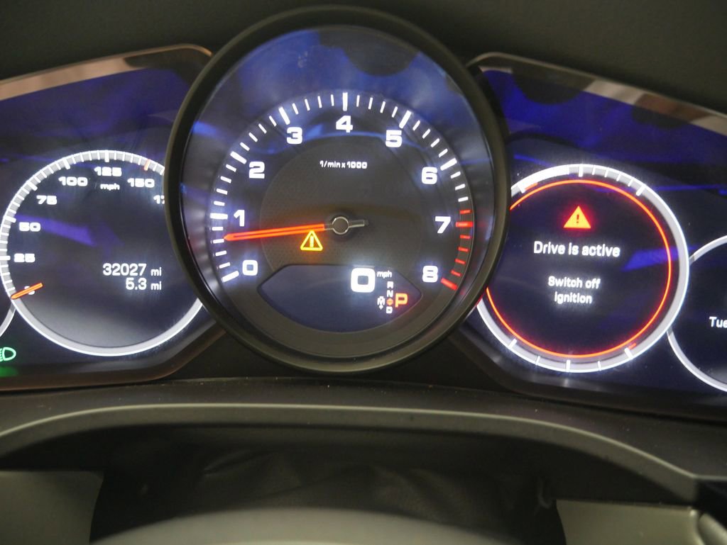 Certified 2023 Porsche Cayenne image 38