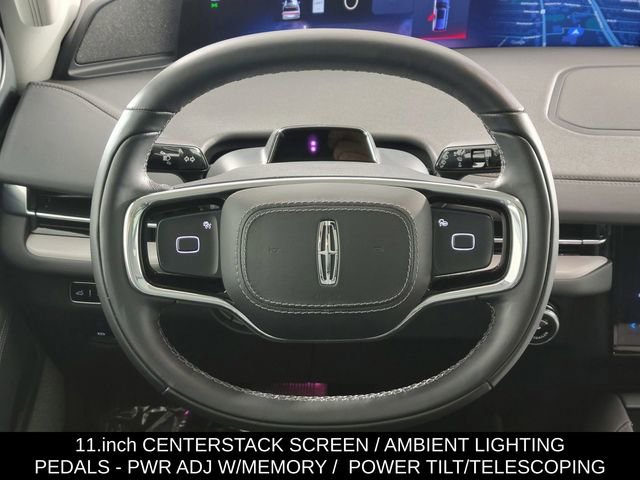 Used 2025 Lincoln Navigator Reserve image 27