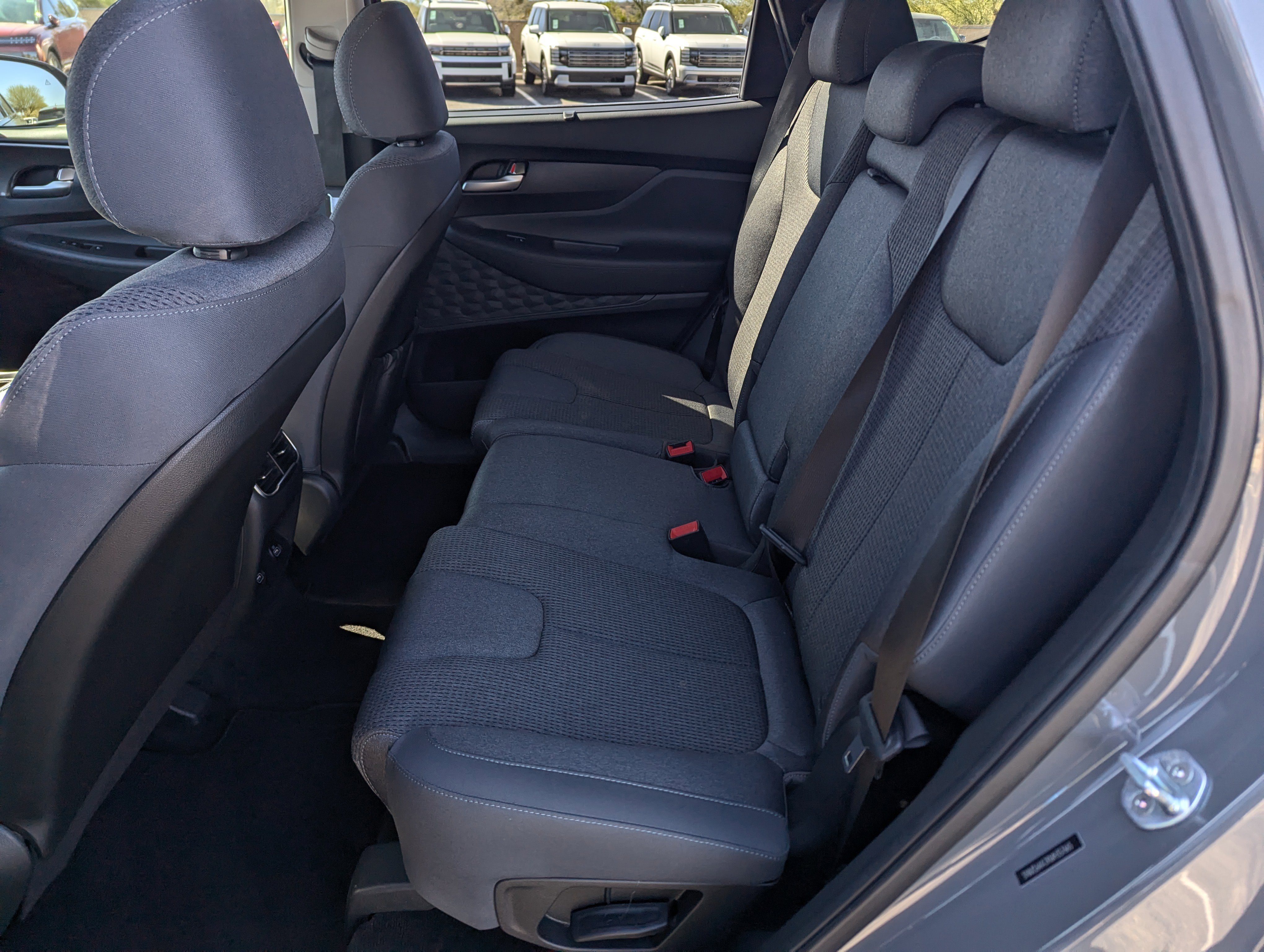 Used 2021 Hyundai Santa Fe SEL w/ Convenience Package image 8