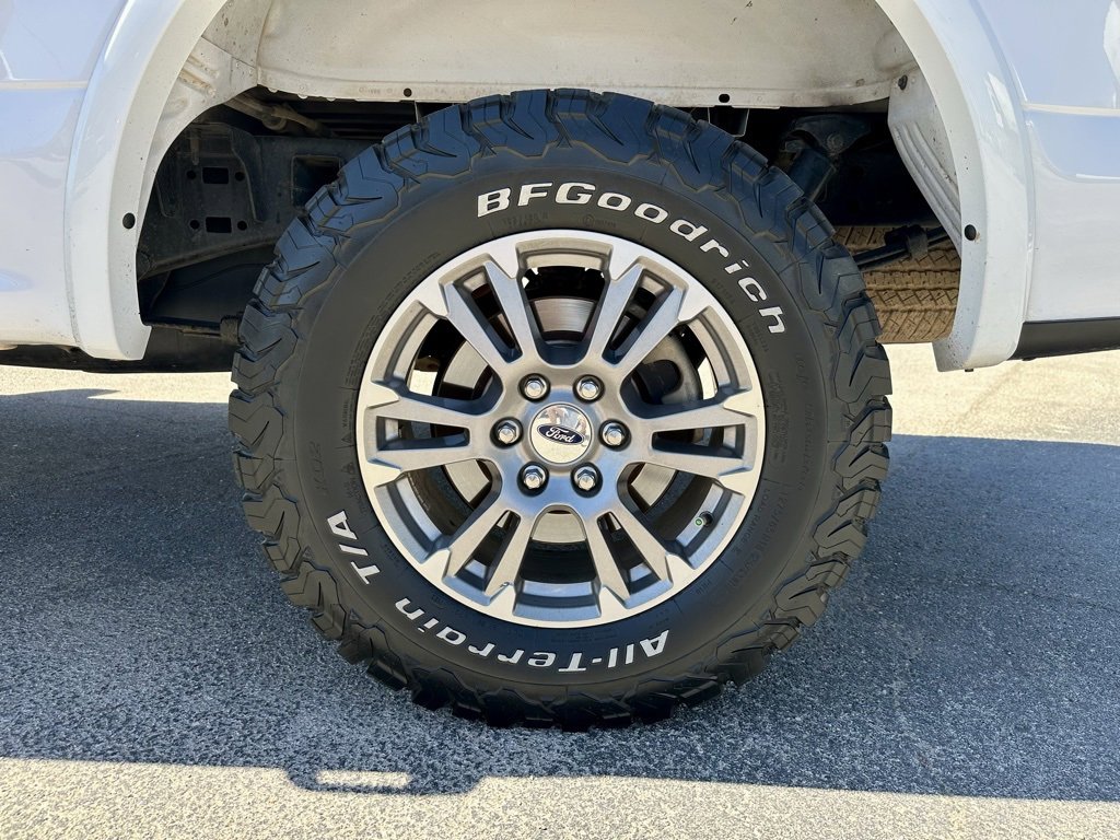 Used 2019 Ford F150 Lariat image 32