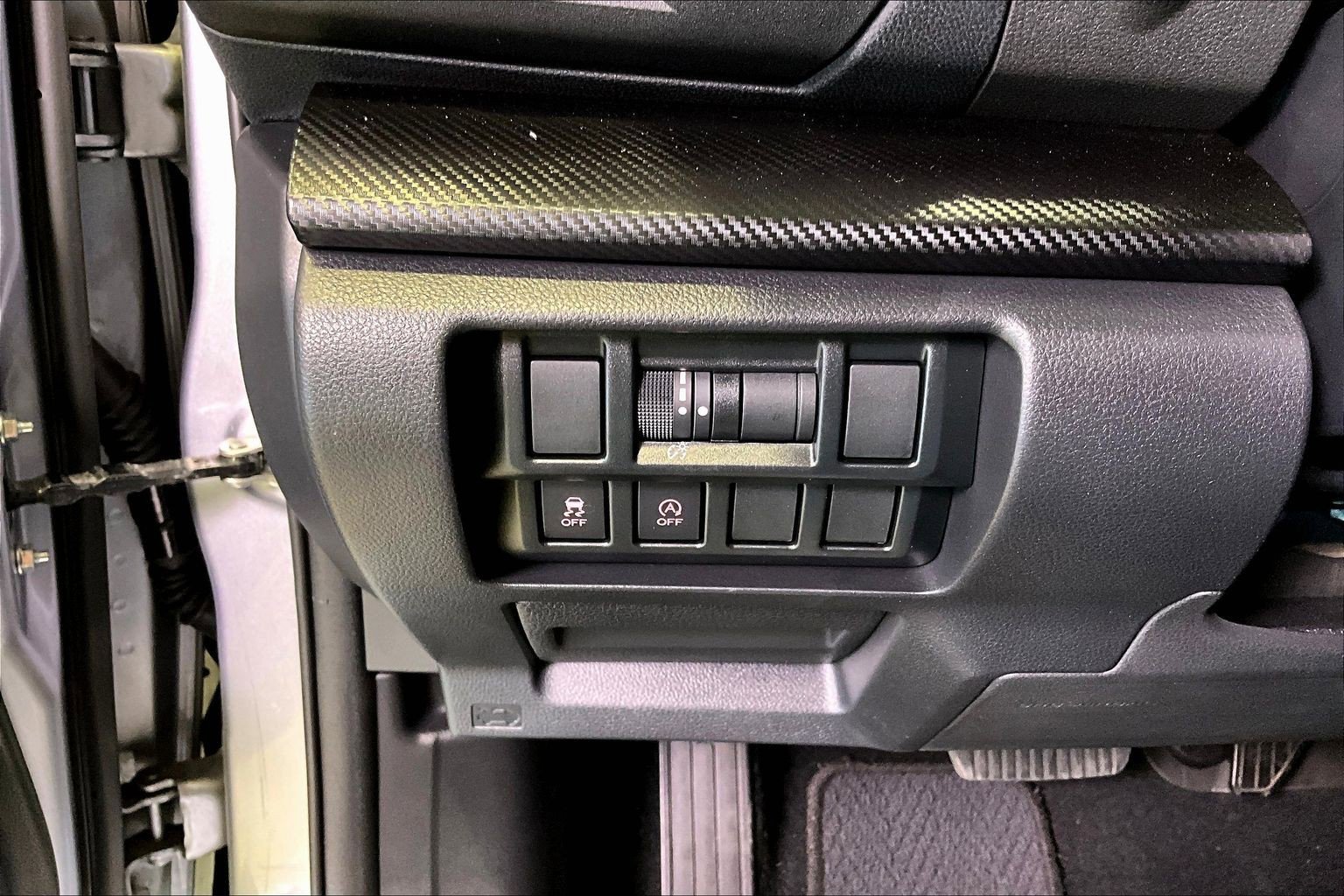 Used 2023 Subaru Crosstrek 2.0i AWD/4WD image 16