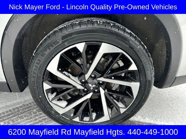 Used 2024 Mitsubishi Outlander image 30