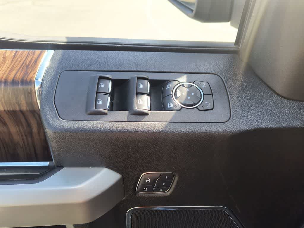 Used 2018 Ford F150 Lariat w/ Equipment Group 502A Luxury AWD/4WD image 13