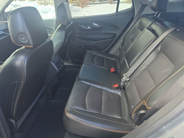 Used 2024 GMC Terrain AT4 image 17