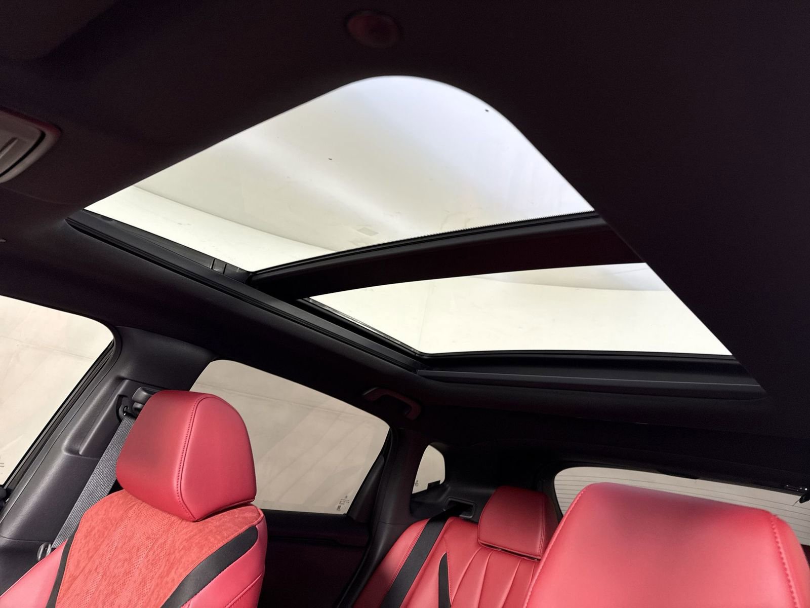 Certified 2025 Acura ADX A-Spec image 18