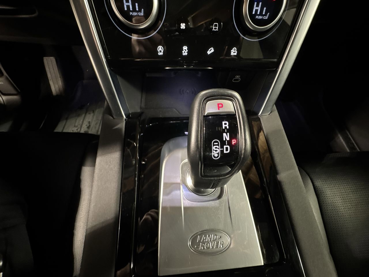 Used 2022 Land Rover Discovery Sport S image 27