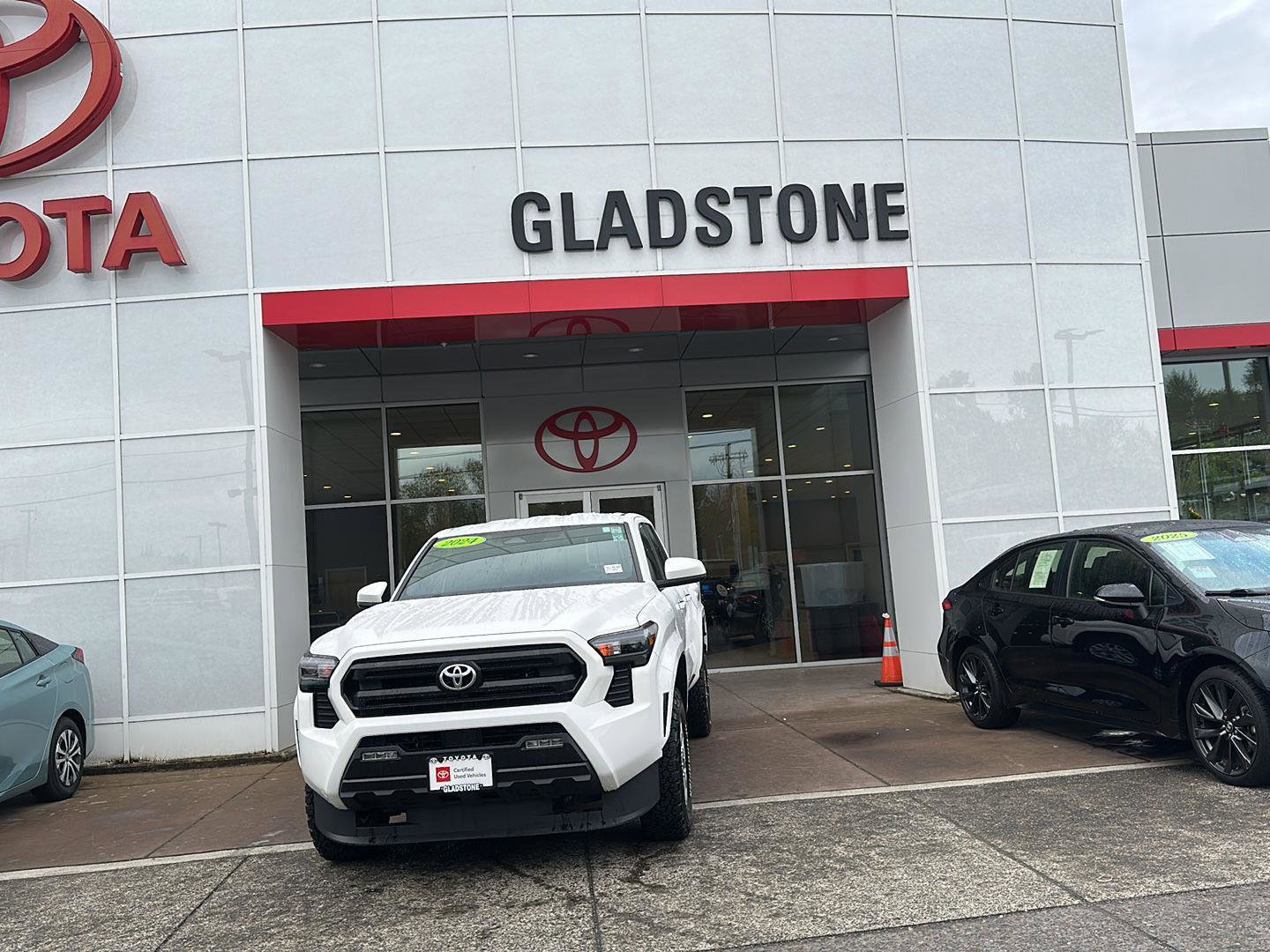 Certified 2024 Toyota Tacoma SR5 RWD image 4