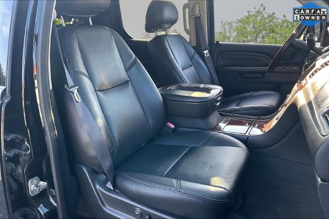 Used 2013 Cadillac Escalade EXT Premium AWD/4WD image 7