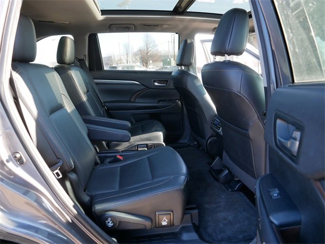 Used 2018 Toyota Highlander Limited Platinum image 20