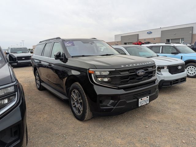 Certified 2025 Ford Expedition Max Active AWD/4WD image 4