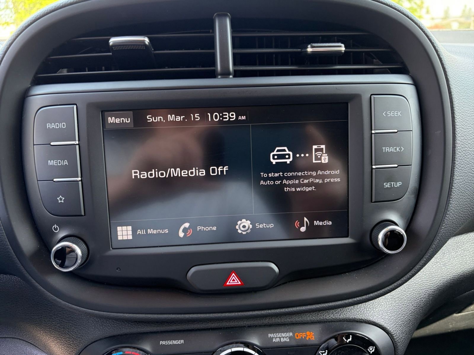 Used 2025 Kia Soul LX w/ LX Technology Package image 7