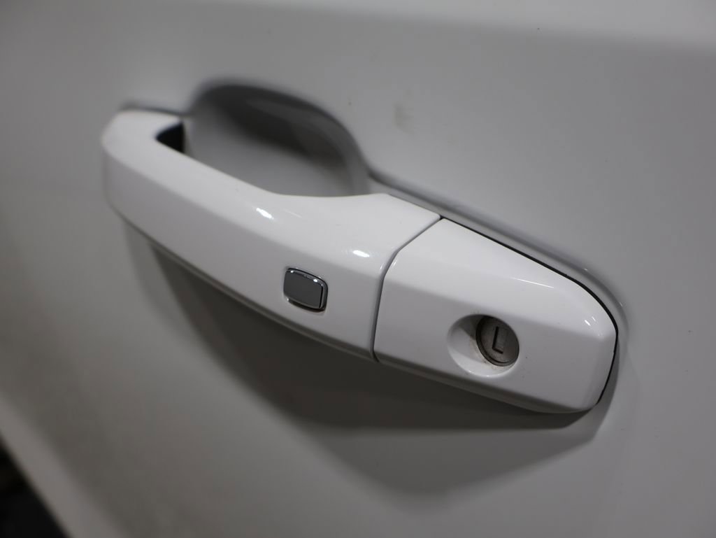 Used 2024 GMC Sierra 1500 AT4 w/ Technology Package image 11