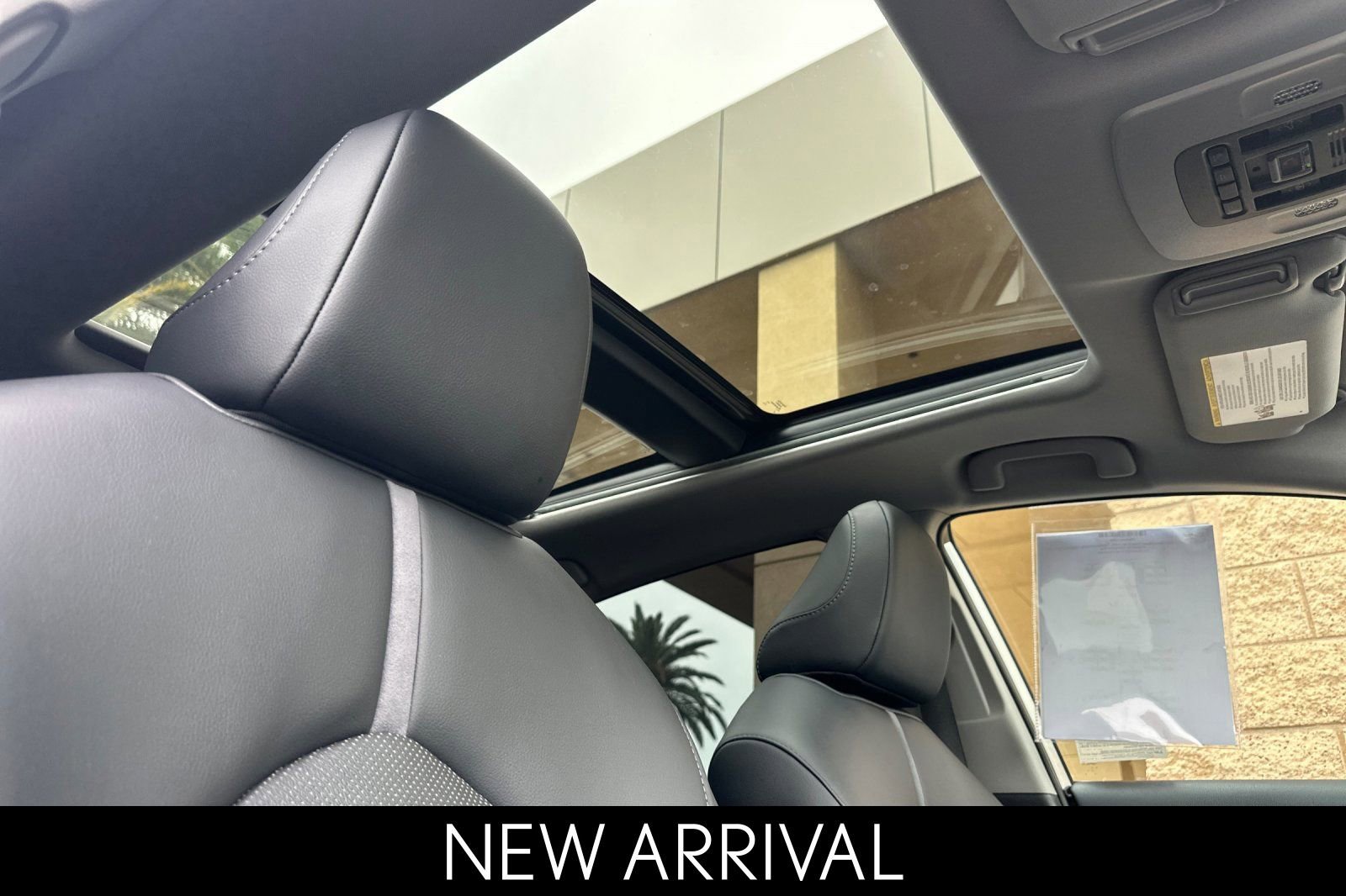 Used 2023 Toyota Camry XLE image 19