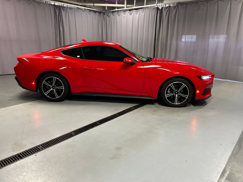 Used 2024 Ford Mustang Coupe RWD image 8