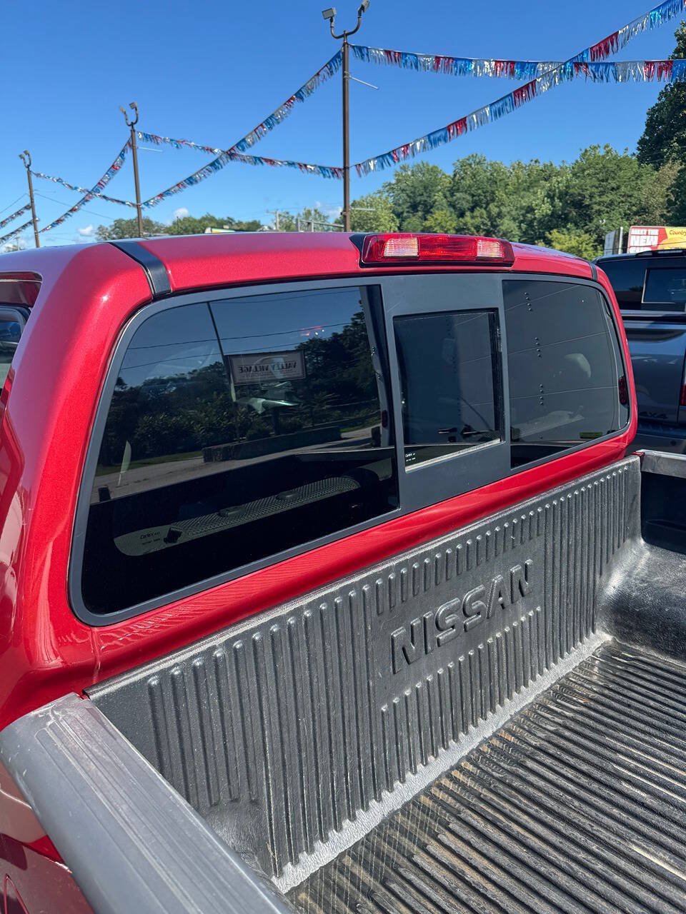 Used 2019 Nissan Frontier SV AWD/4WD image 9