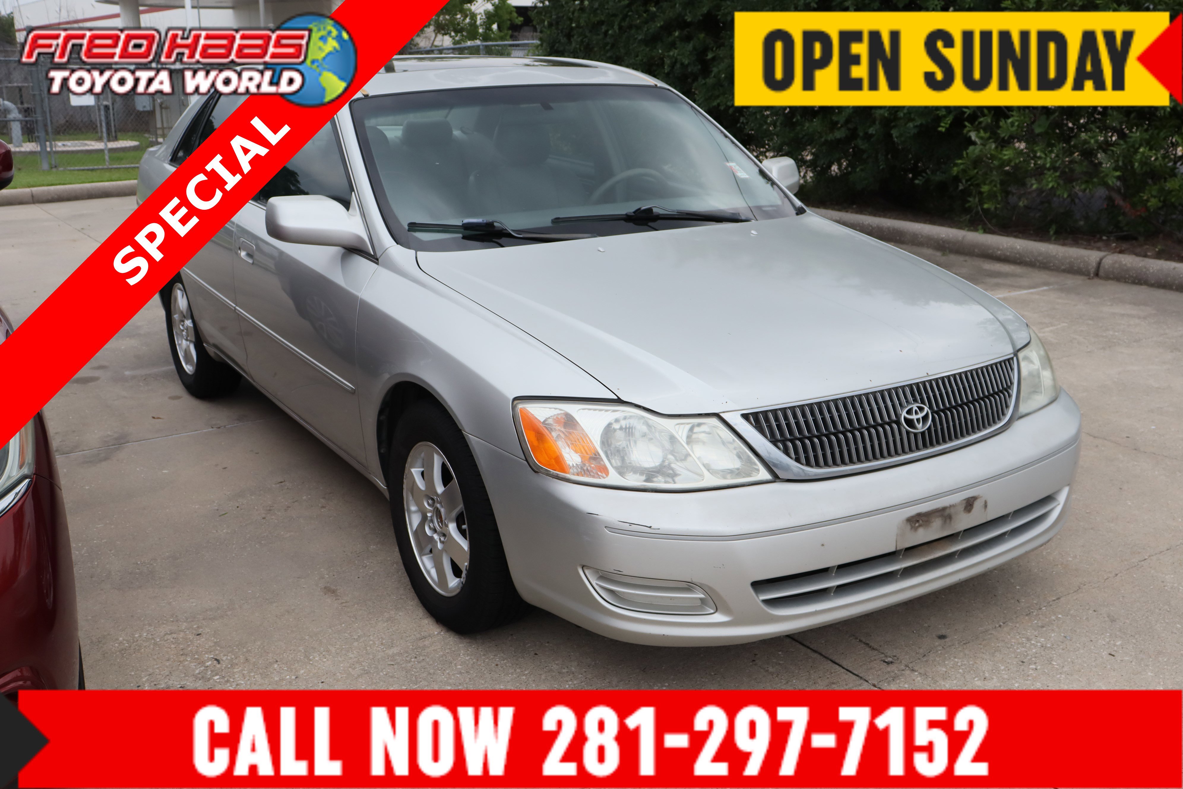 Used 2002 Toyota Avalon XL FWD image 1