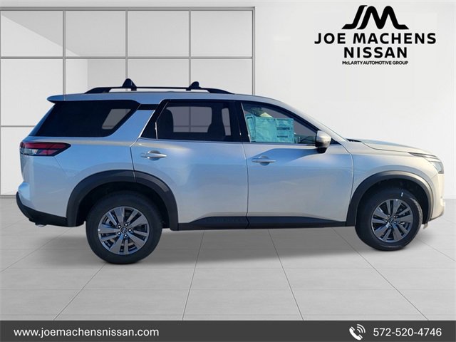 New 2025 Nissan Pathfinder SV image 6