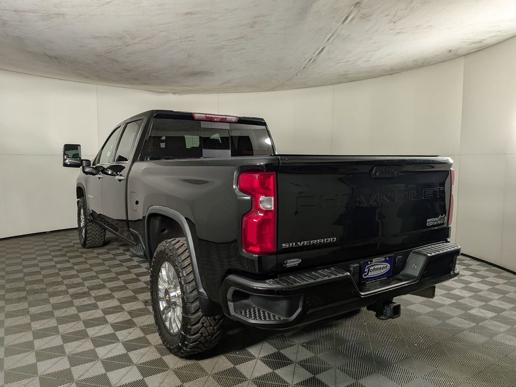 Used 2021 Chevrolet Silverado 3500 High Country w/ Z71 Off-Road Package image 4