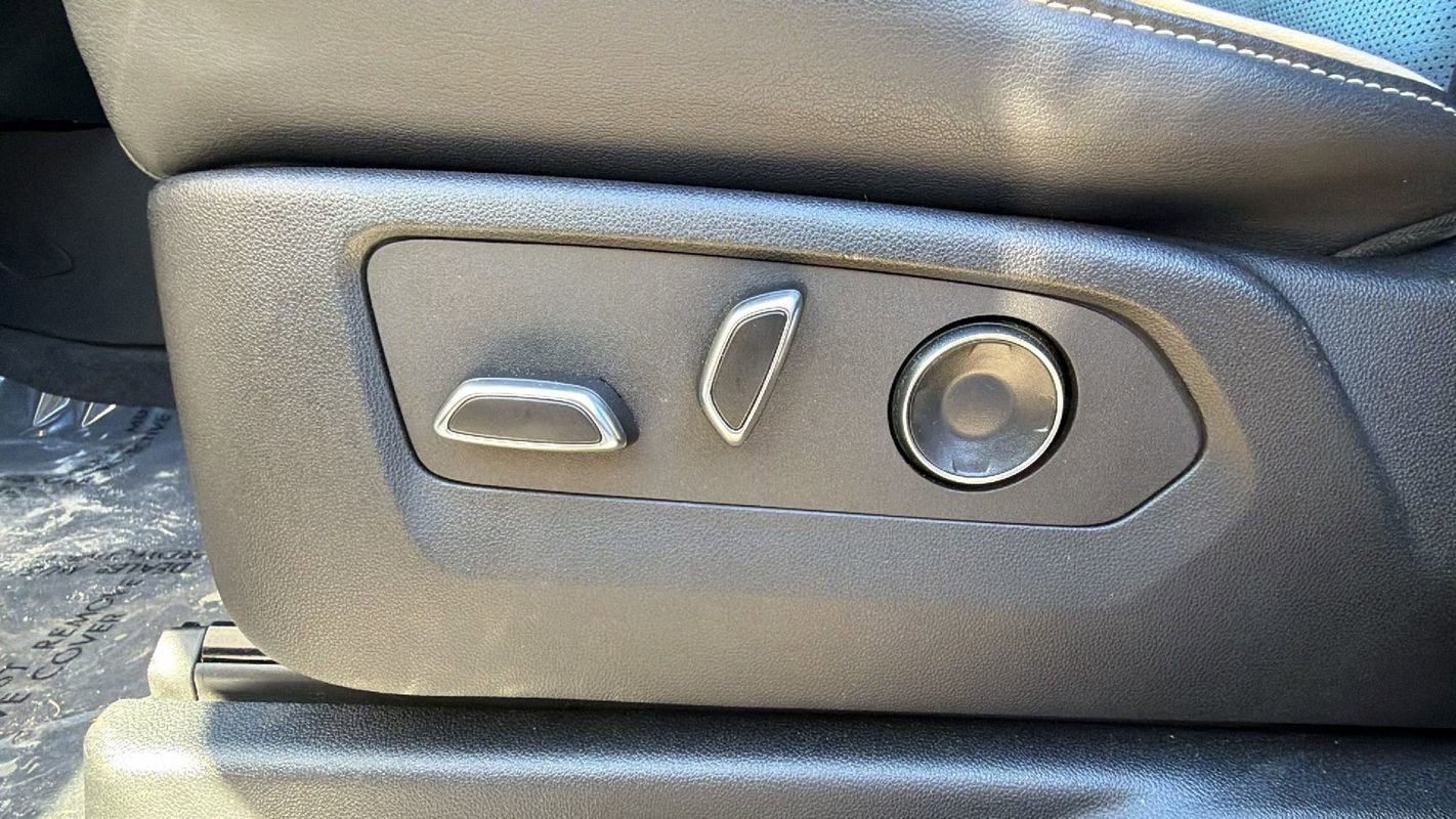 Used 2024 Cadillac Escalade ESV Sport w/ Touring Package image 21