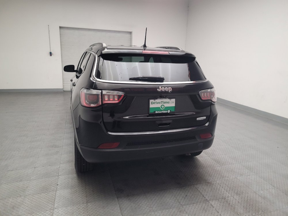 Used 2018 Jeep Compass Latitude w/ Popular Equipment Group FWD image 6