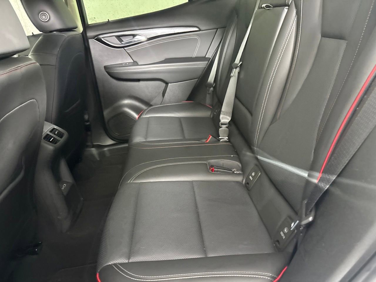 Used 2023 Buick Envision Essence w/ Sport Touring Package AWD/4WD image 16