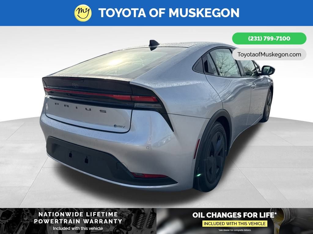 New 2026 Toyota Prius LE image 7