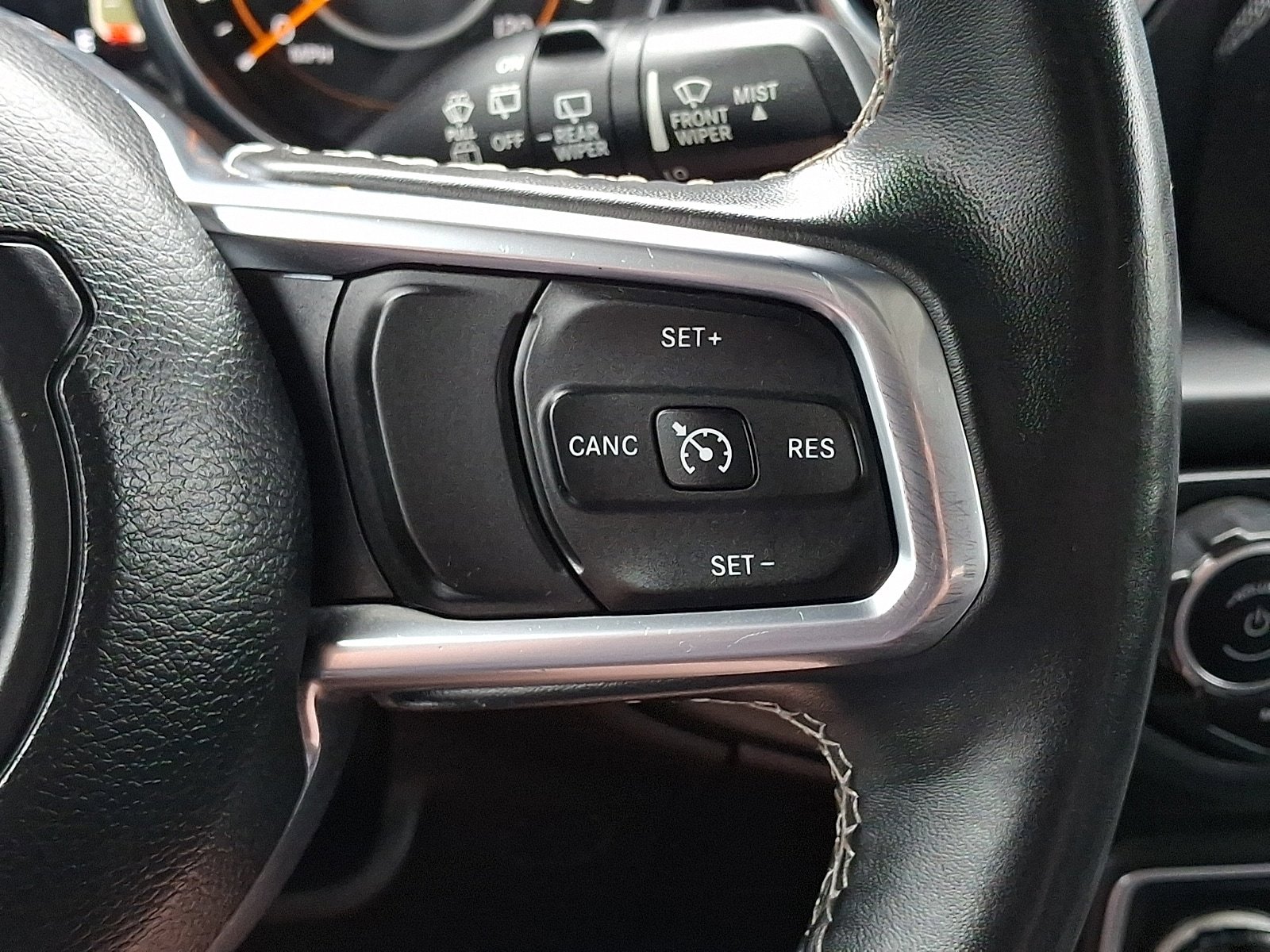 Used 2018 Jeep Wrangler Unlimited Sahara AWD/4WD image 22