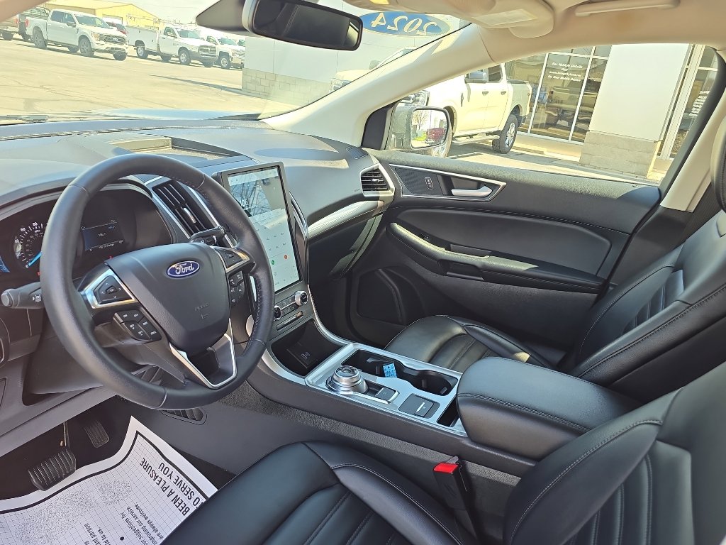 Used 2024 Ford Edge SEL w/ Convenience Package AWD/4WD image 14