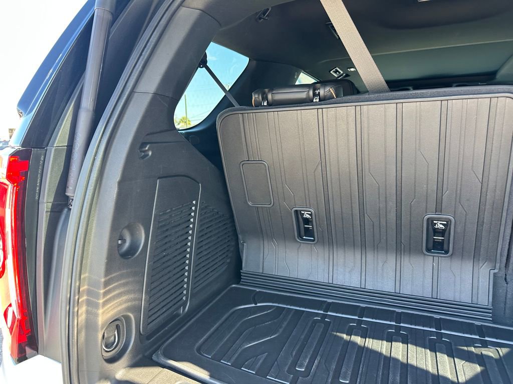 Used 2024 GMC Yukon AT4 w/ AT4 Premium Package image 44