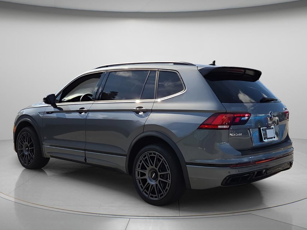Used 2022 Volkswagen Tiguan SE R-Line FWD image 6