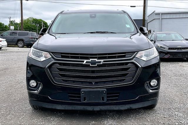 Used 2020 Chevrolet Traverse Premier w/ Redline Edition FWD image 2