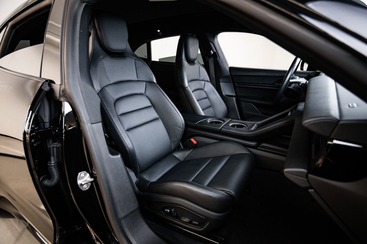 Certified 2024 Porsche Taycan 4S AWD/4WD image 28