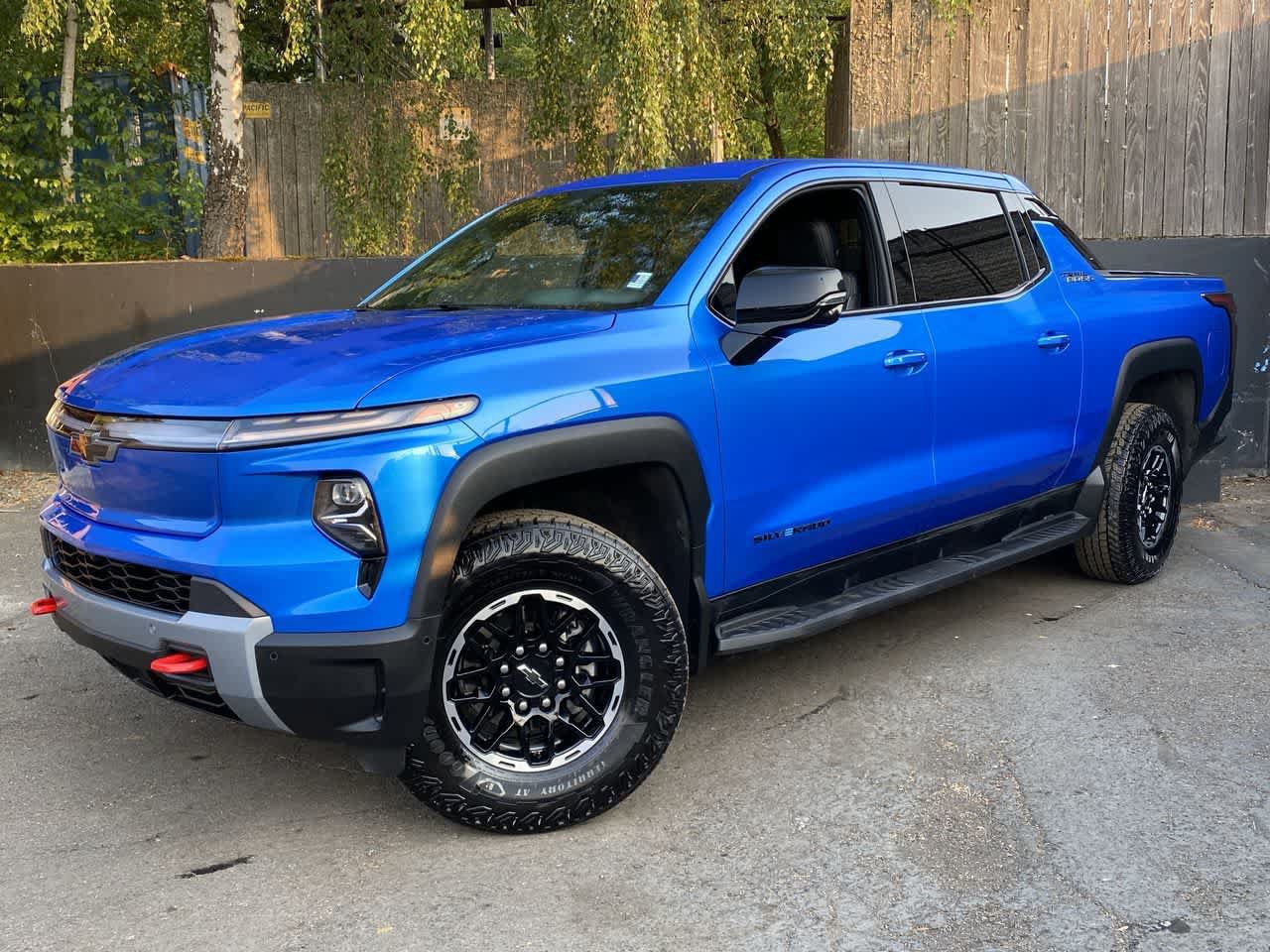 Used 2026 Chevrolet Silverado EV Trail Boss AWD/4WD image 1