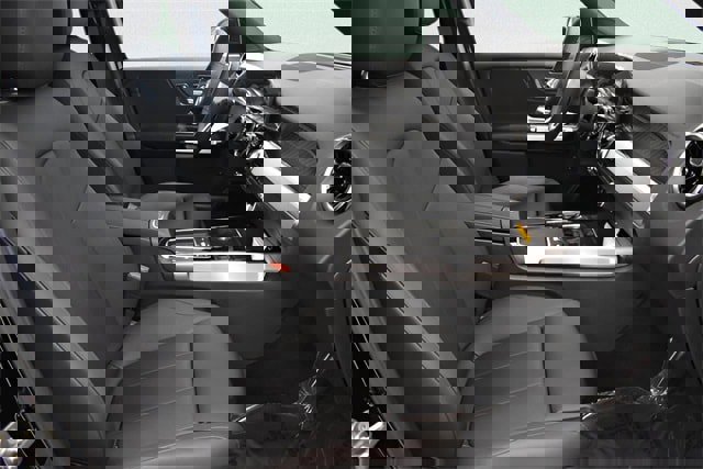 New 2026 Mercedes-Benz GLB 250 4MATIC image 22