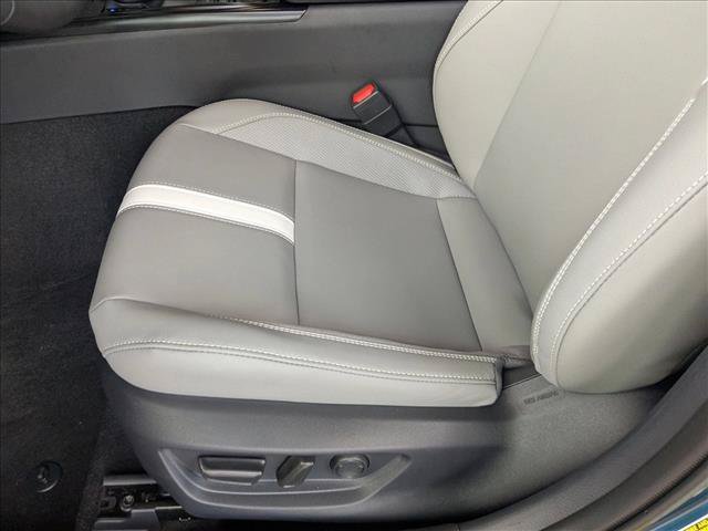 New 2025 Toyota Camry SE FWD image 4