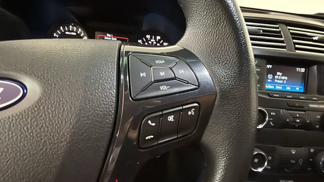 Used 2018 Ford Explorer XLT AWD/4WD image 16