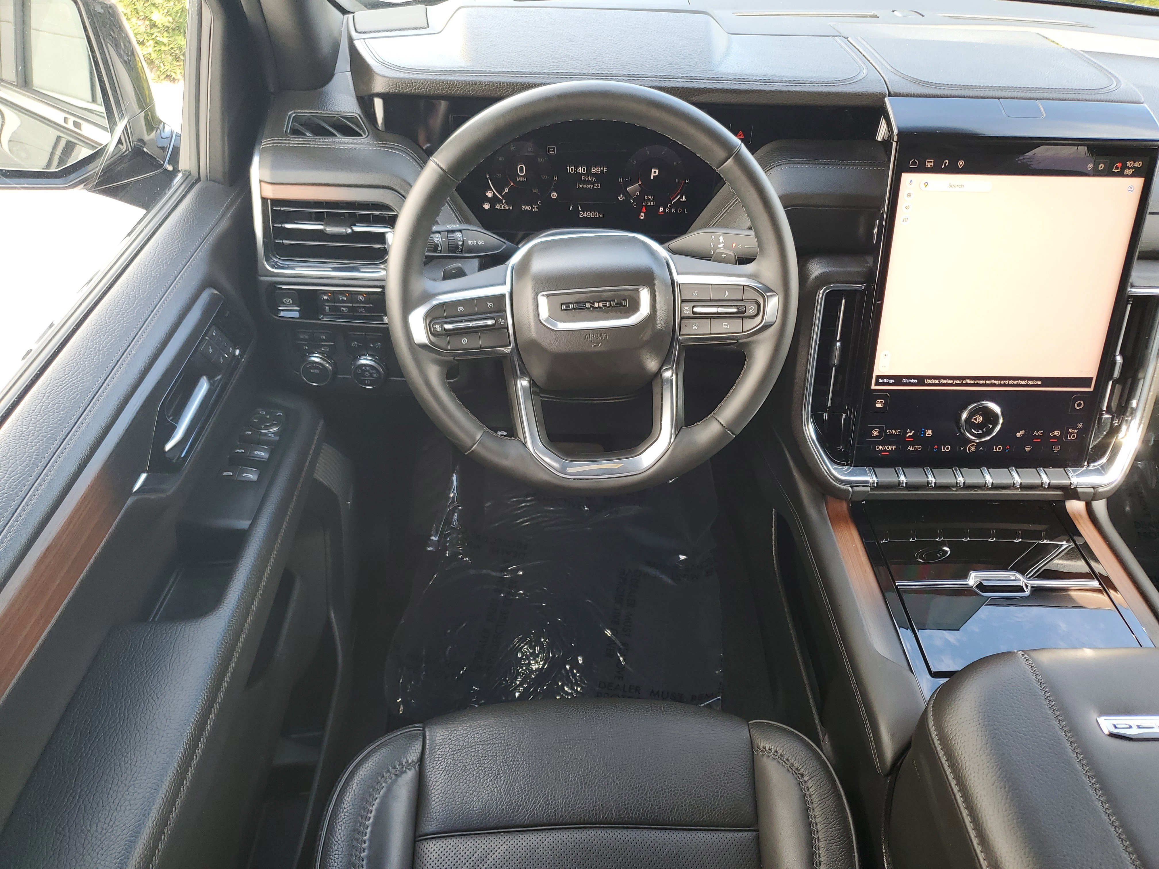 Used 2025 GMC Yukon XL Denali image 16