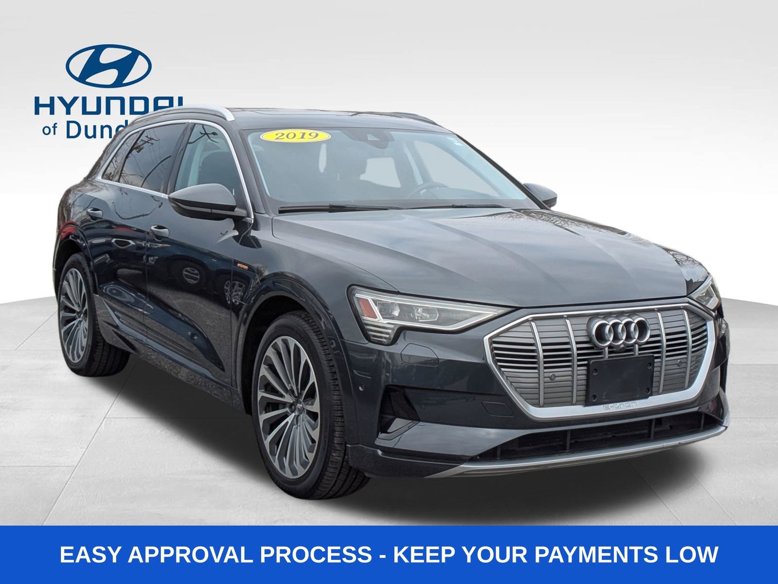 Used 2019 Audi e-tron Prestige w/ Prestige Package image 11
