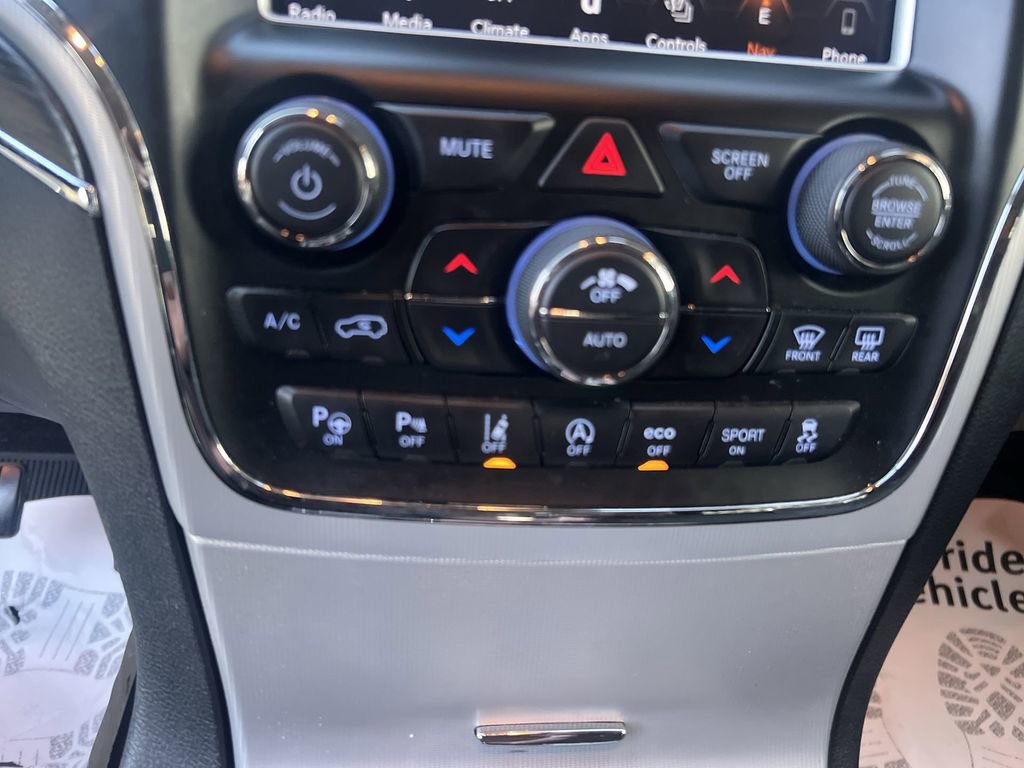 Used 2018 Jeep Grand Cherokee Summit image 17