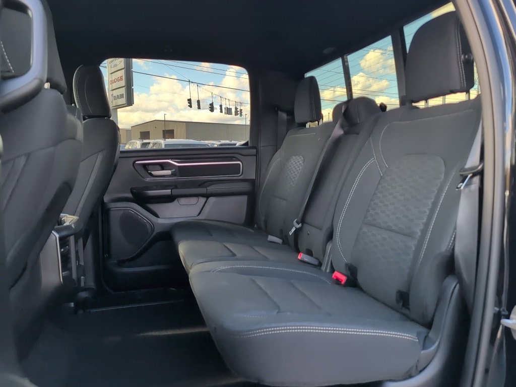 New 2026 RAM 1500 4x4 Crew Cab image 17