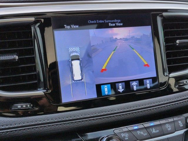 Used 2017 Chrysler Pacifica Limited FWD image 14