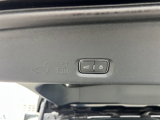 Certified 2025 Ford Expedition Max Platinum image 35