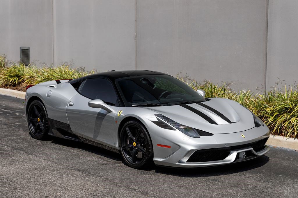 Used 2015 Ferrari 458 Speciale Coupe image 7