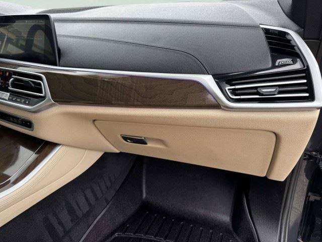 Used 2021 BMW X5 xDrive40i w/ Premium Package AWD/4WD image 59