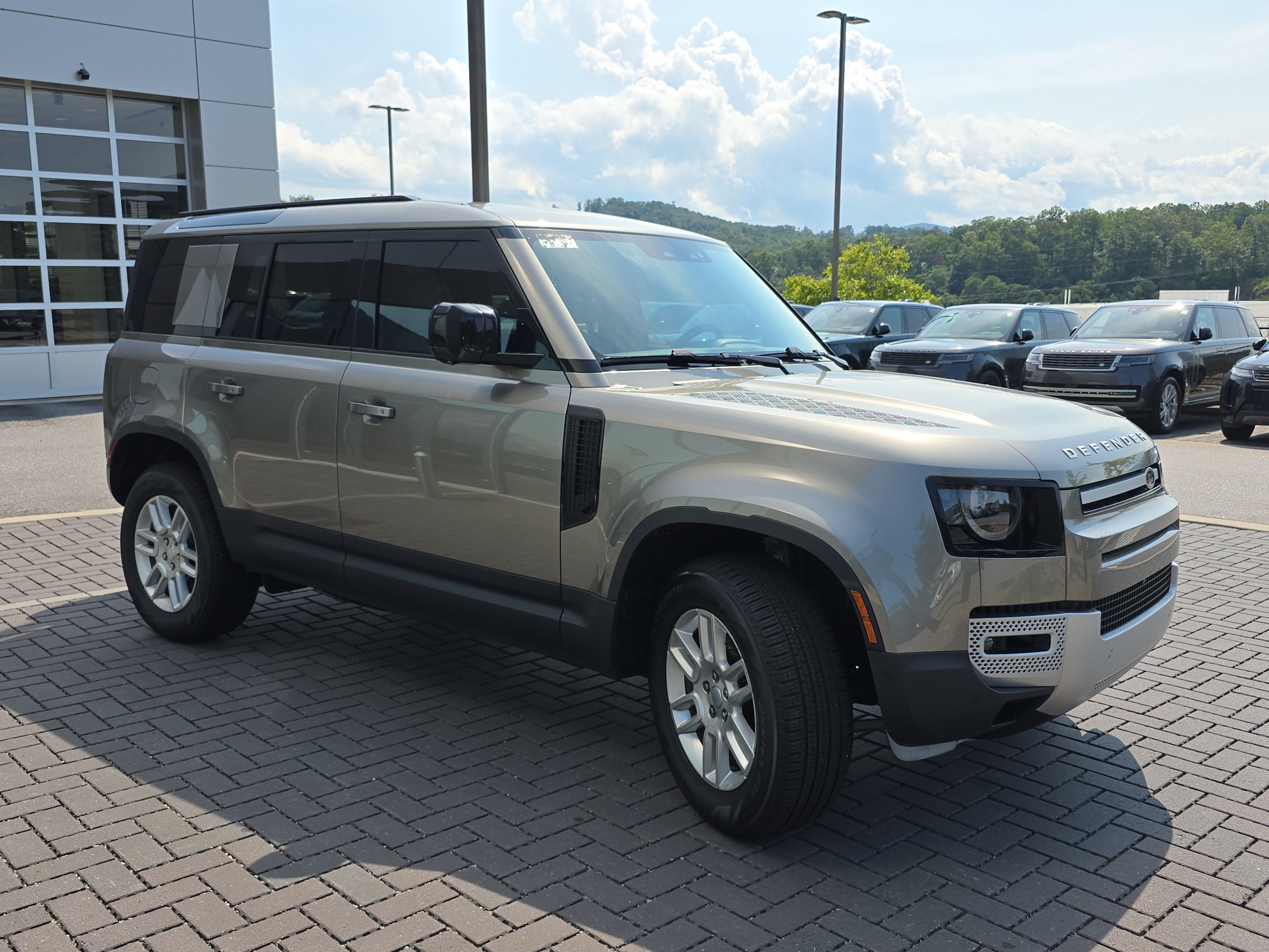Certified 2025 Land Rover Defender 110 S AWD/4WD image 3