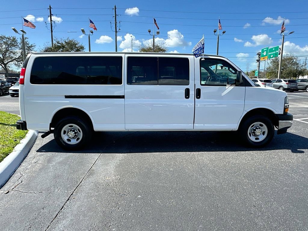 Certified 2024 Chevrolet Express 3500 LT w/ LT Preferred Equipment Group RWD image 4